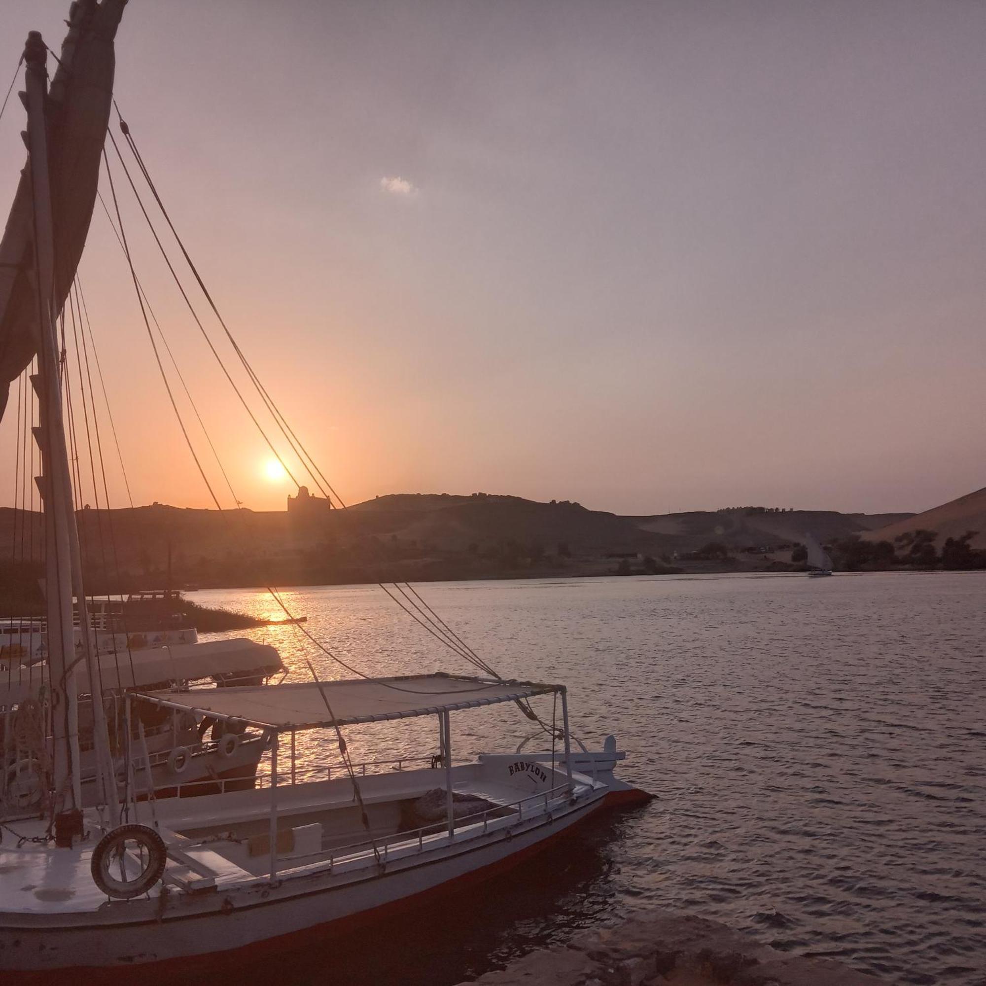 Hooly Nubian Hotel Aswan Ngoại thất bức ảnh